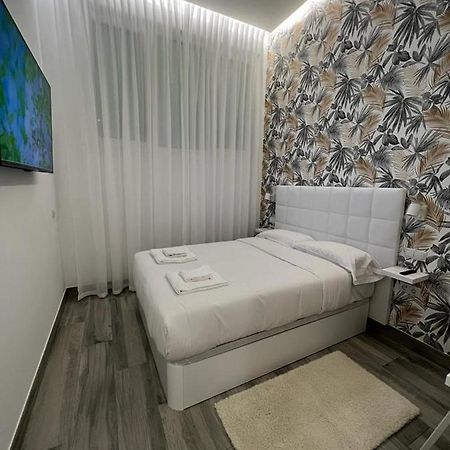 מדריד Habitacion Bruselas Style מראה חיצוני תמונה